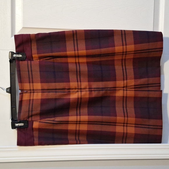 Plaid pencil skirt - Picture 3 of 9